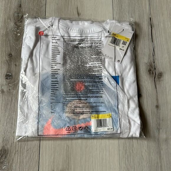 Nike Graphic Tee‎ Size S in white / blue NWT in packaging and unopened - Picture 3 of 5